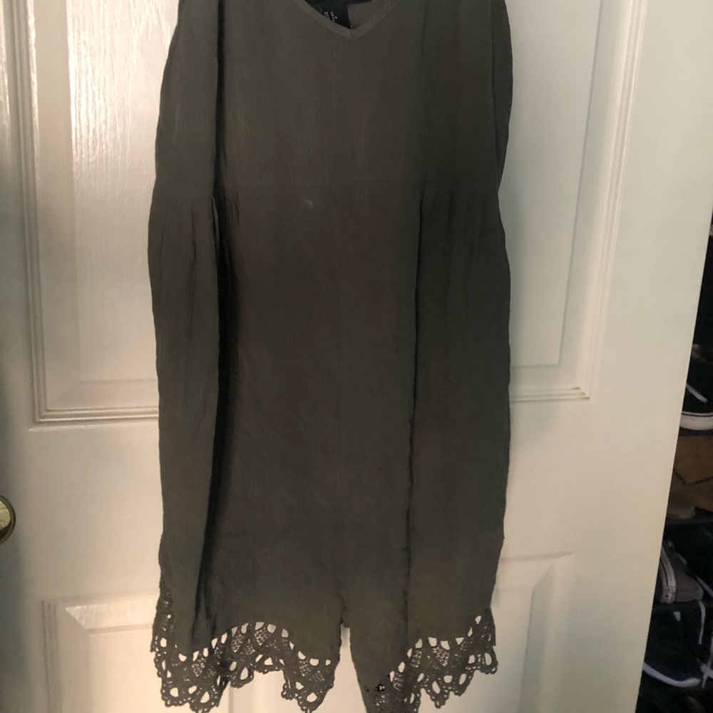 Olive green Romper with lace